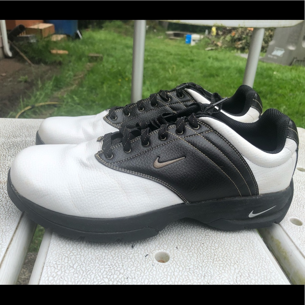 Nike Golf Black/White Leather Cleats Sneakers SZ 9